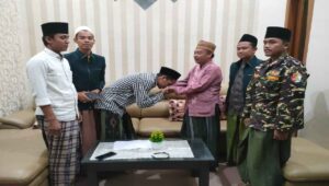 Viral di Medsos Pelaku Salat Dibuat Mainan Minta Maaf Umat se Dunia