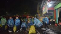 Aksi 1500 Pasukan Semut Unusa Bersihkan Sampah Malam Resepsi 1 Abad NU