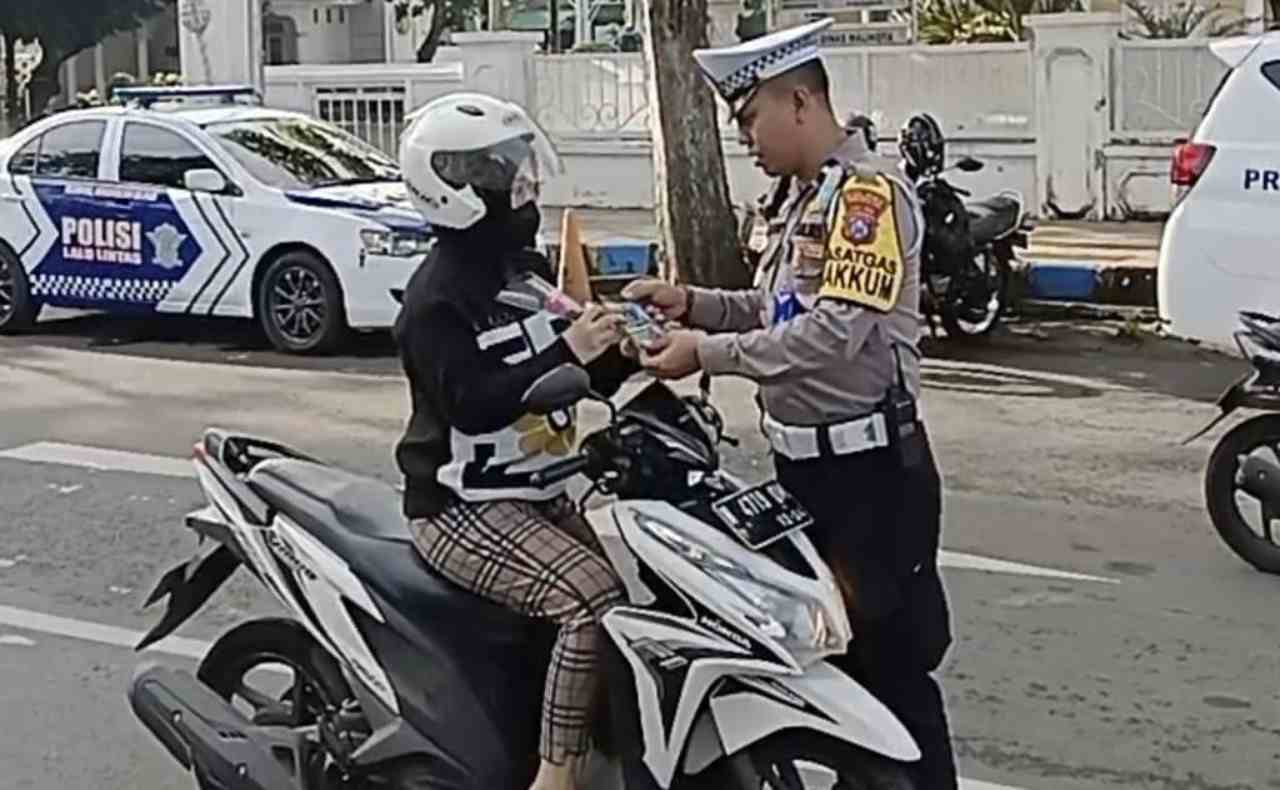 bunga dan coklat