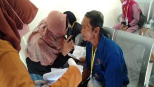Buka Lentera: Unusa Sukseskan Bawean Bebas Katarak