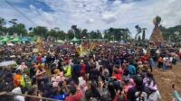 Antusias Lautan Manusia Ikuti Kenduren di Jombang, Tersedia 2.023 Buah Durian