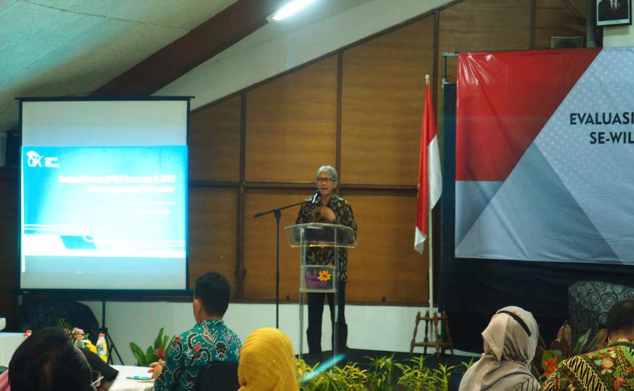 Ketua OJK
