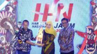 Perkuat UMKM, Gubernur Khofifah Ajak PWI Jatim Masifkan Literasi dan Inklusi Keuangan