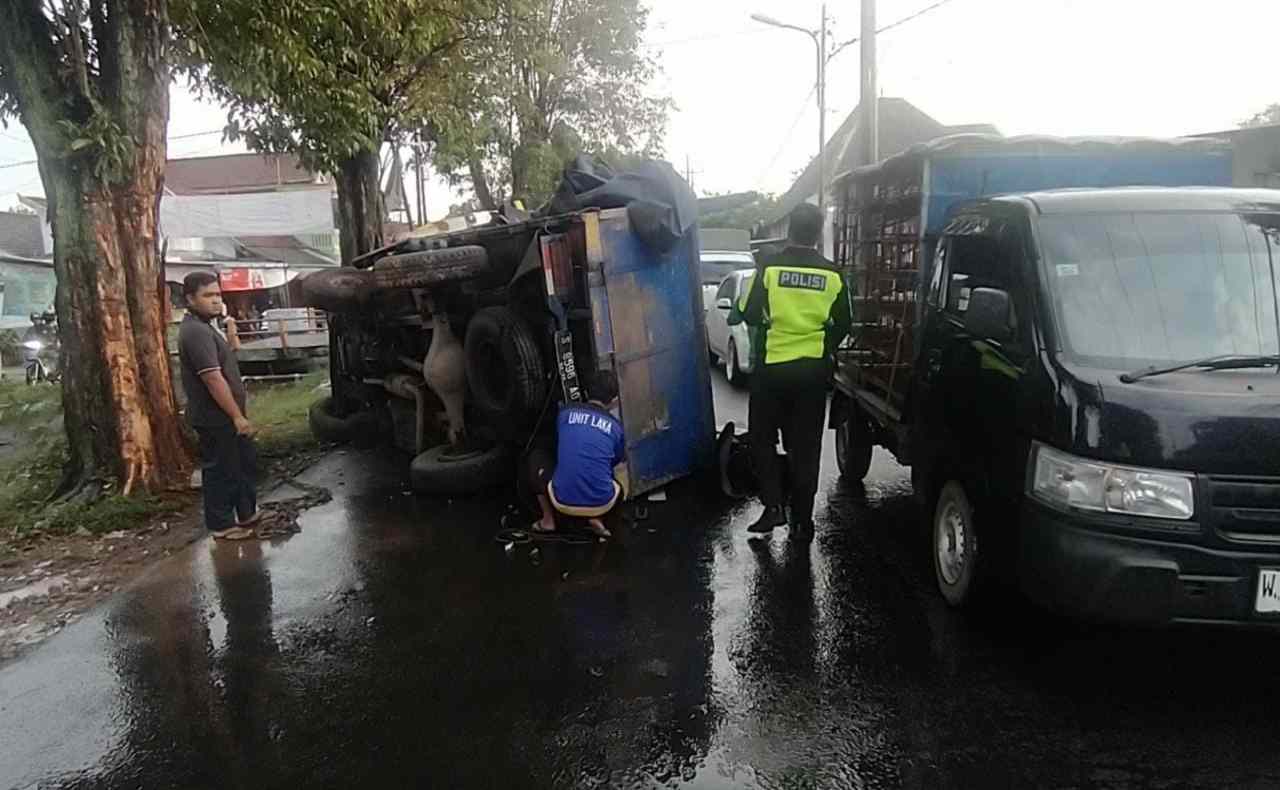 Truk beras