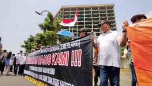 Mangkrak, Puluhan Pembeli Apartemen Puri City Minta Uang Dikembalikan