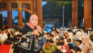 Santuni 1000 Anak Yatim di Ponorogo, Gubernur Khofifah : Bercita-citalah Setinggi Langit