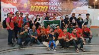 Pathas, KJJT dan WEB Berbagi 1000 Takjil ke Pengguna Jalan