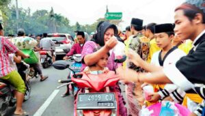 Pererat Tali Persaudaraan, 5 Perguruan Silat di Sampang Bagi- bagi Takjil Gratis