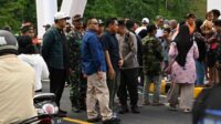 Belum Diresmikan, Warga Sudah Padati Jembatan Gladak Perak, Dibubarkan Polisi