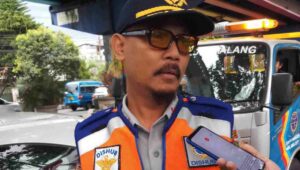 Langgar Parkir, Dishub Kota Malang Kunci Ban Mobil