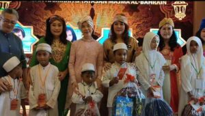 Potret Toleransi Beragama, LCS SHINING Ajak Ratusan Anak Yatim Bukber
