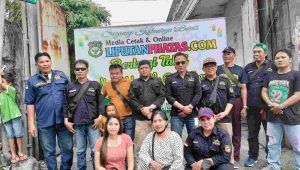 Keluarga Besar Media Liputan Phatas Bagikan 1000 Takjil