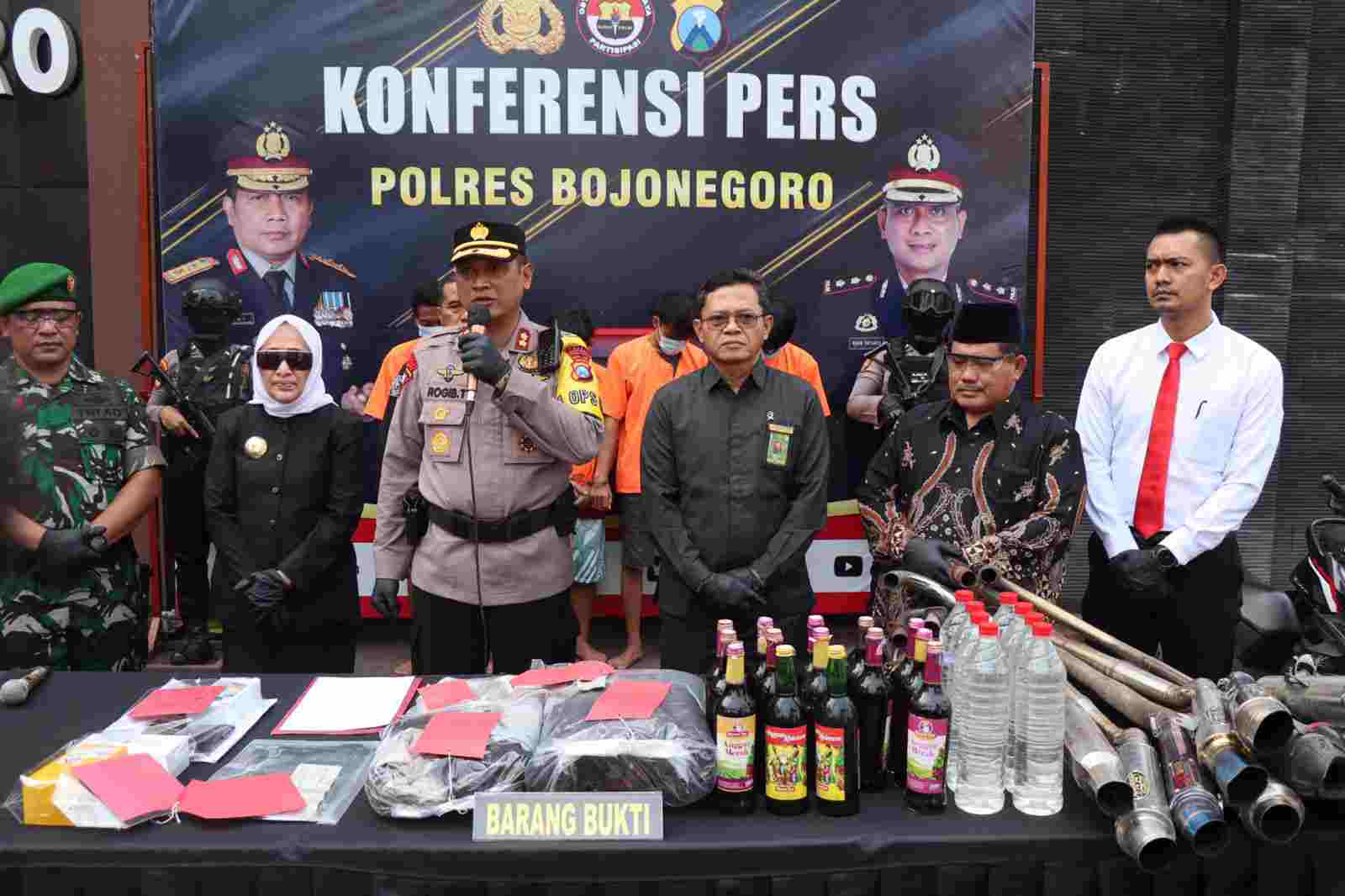 Miras knalpot brong