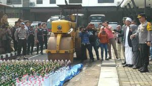 Polres Jombang Musnahkan Ribuan Miras Hasil Tangkapan Dua Pekan Ramadan