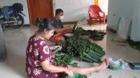 Untung Berlipat dari Produksi Lontong di Jombang Jelang Ketupat