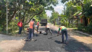 Persiapan Arus Mudik Lebaran, Sejumlah Jalur Alternatif di Jombang Diperbaiki