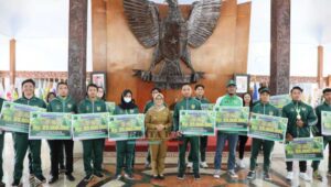 Wujud Apresiasi, Bupati Blitar Beri Reward Atlet Peraih Medali di Porprov VII