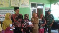Pemdes Pelabuhan Talang Leak Bagikan BLT-DD Pada 27 KPM