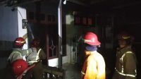 Alami Korsleting Listrik Saat Ditinggal Keluar, Rumah di Jombang Ludes Terbakar