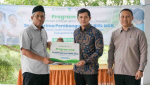 CSR PT PII Bangun 5 Bilik MCK di Desa Curah Cottok Situbondo