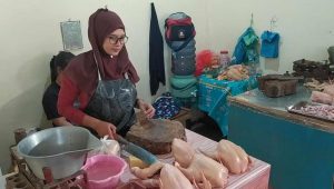 Jelang Kurban, Harga Daging Ayam dan Bawang di Pasar Jombang Naik 