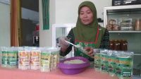 Produk Minuman dari Kelor di Jombang Laris Manis saat Musim Haji