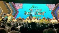 Harlah ke- 8, PT MNJ, Ribuan Syekher Mania Padati Lapangan Metatu