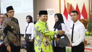 Bupati dan Wabup Jember Bagikan SK PPPK pada 781 Guru