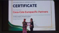 Sukses Terjunkan 1500 Pasukan Semut, Unusa MoU Dengan CCEP Indonesia Sukseskan Recycle Sampah