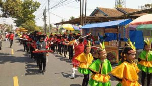 Sama Seperti Hendy, Kades Tegalrejo Jember Juga Dongkrak Ekonomi Masyarakat Lewat Event Karnaval