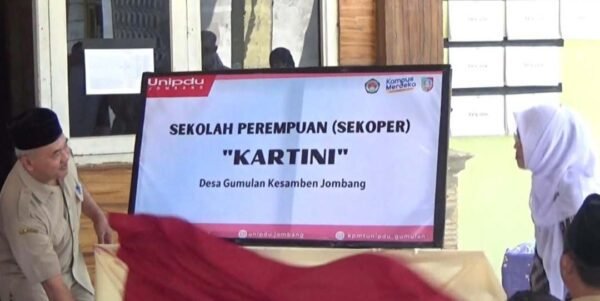 Sekoper sekolah perempuan