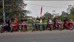 Komunitas Motor RNB Tulungagung Nyotret With Aliansi Uyar-uyur