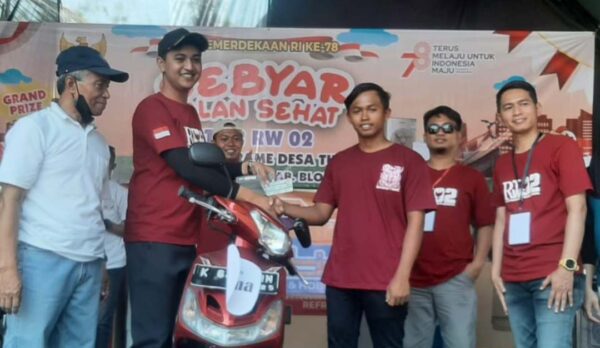 Jalan sehat hadiah motor