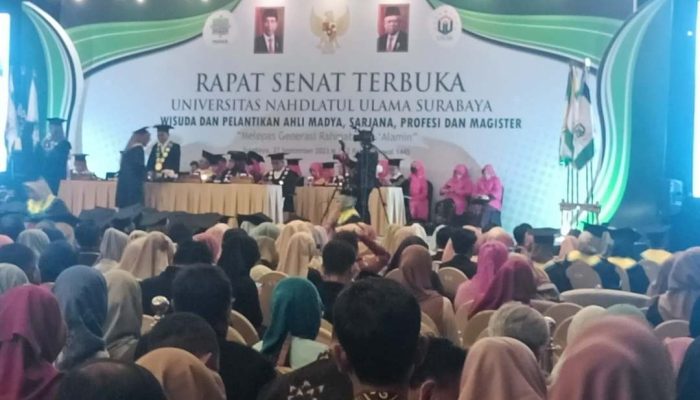 Lantunan Selawat Nabi Awali Wisuda 1071 Mahasiswa Unusa