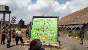 Salut! Pagar Nusa Jember Bongkar Tugunya Sendiri dengan Sukarela