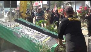 Biang Pemicu Bentrok, Puluhan Tugu Perguruan Silat di Jombang Dibongkar