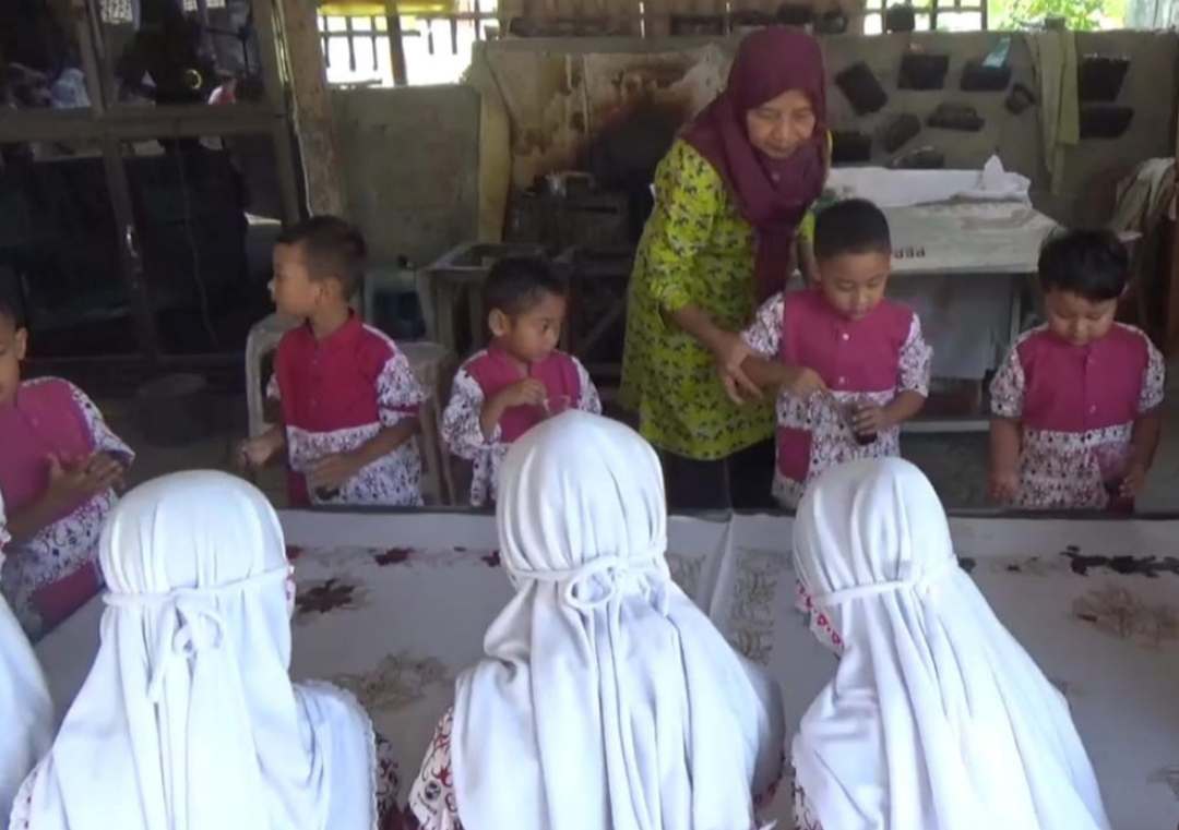 Hari Batik Nasional