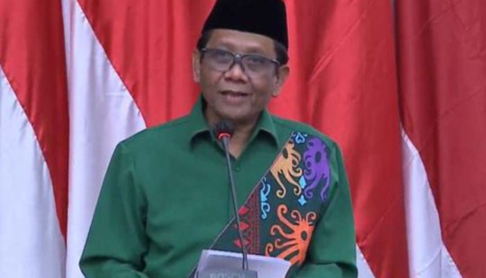 Mahfud MD Bersedia Dampingi Ganjar, Doa KAHMI Terkabul