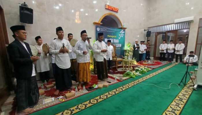 Jalin Ukhuwah Islamiah di Tahun Politik Masjid Al-Haq Peringati Maulid Nabi