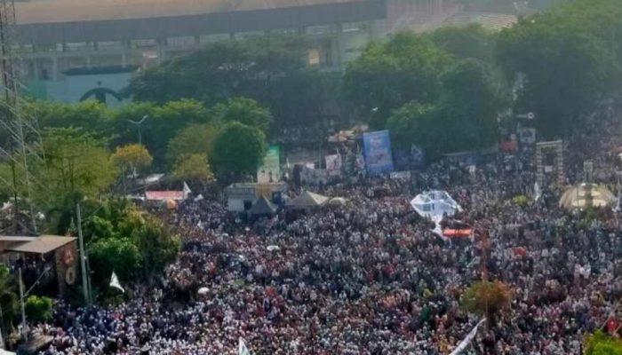 Ratusan Ribu Massa Hadiri Mlaku Bareng Amin di Sidoarjo