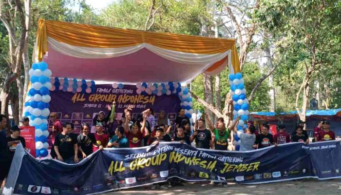 Ratusan Teknisi HP Hadiri Family Gathering All Group di Pantai Papuma