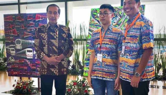 Vincent, pelukis Kereta Api Nikmati Kereta Cepat Woosh