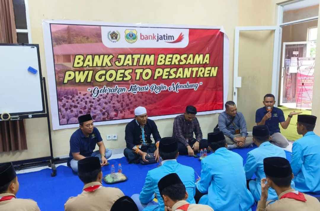 Goes to pesantren