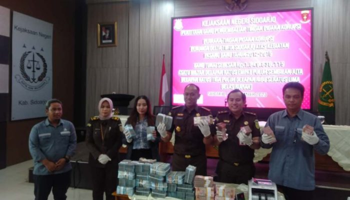 Kejari Sidoarjo Sita Barbuk Rp1,8 Miliar dari PDAM