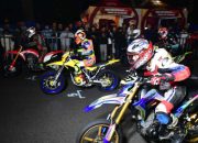 Ratusan Rider Adu Skill di KWB Night Race Championship Supermoto dan Road Race