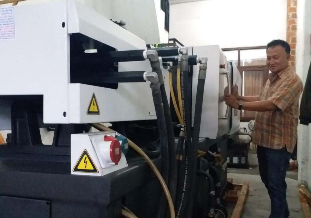 Mesin inject
