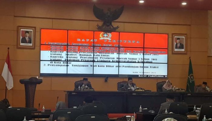 Wali Kota Santoso Hadiri Paripurna PU Fraksi DPRD Terkait APBD 2024