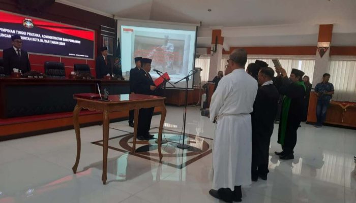 Wali Kota Blitar Lantik Kadispendukcapil dan 47 Pejabat Lain
