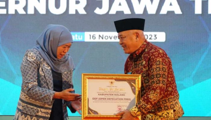 Bupati Malang Raih Penghargaan ODF Dari Gubernur Jatim