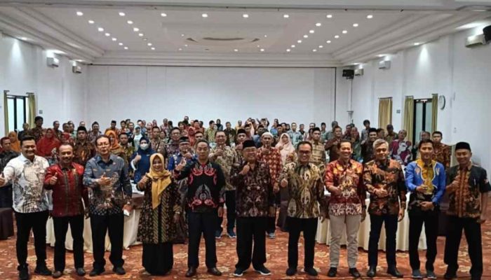 Pemkot Blitar Bina Pengurus LPMK se-Kota Blitar Terkait Program Blitar Keren